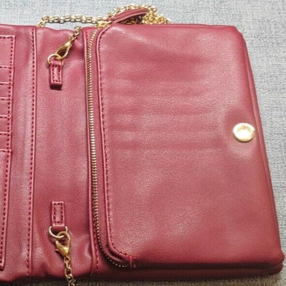 Francesca's Purse Handbag - Stylish & Versatile - Picture 4 of 6